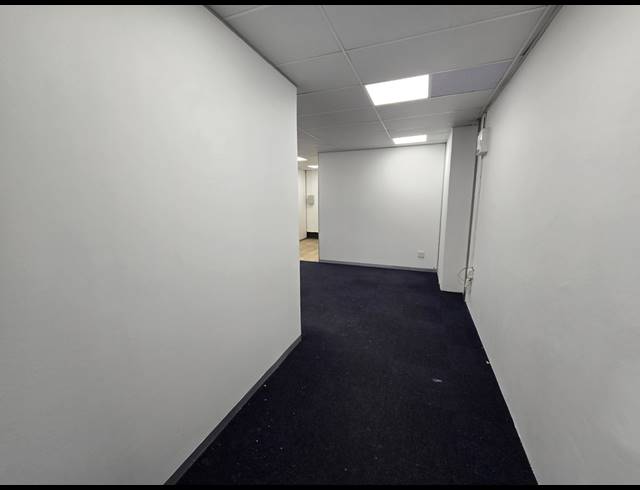 245M² WAREHOUSE TO LET IN MEADOWDALE